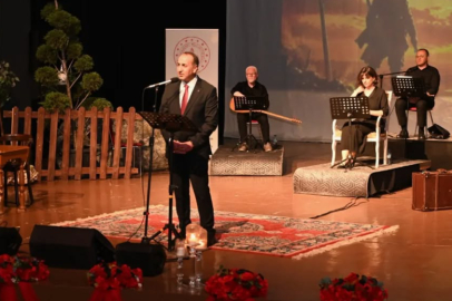Uşak Öğretmen Akademileri  Kapanış Programı Şiir Gecesiyle Oldu