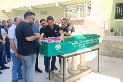 Mezuniyete giderken otobüs kazasında ölen Zehra gözyaşlarıyla uğurlandı
